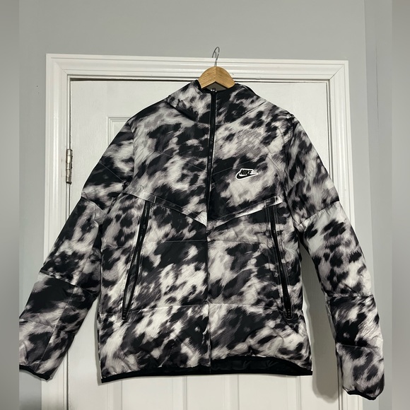 Nike Sportswear Down-Fill Windrunner Shield Jacket CU4406-133